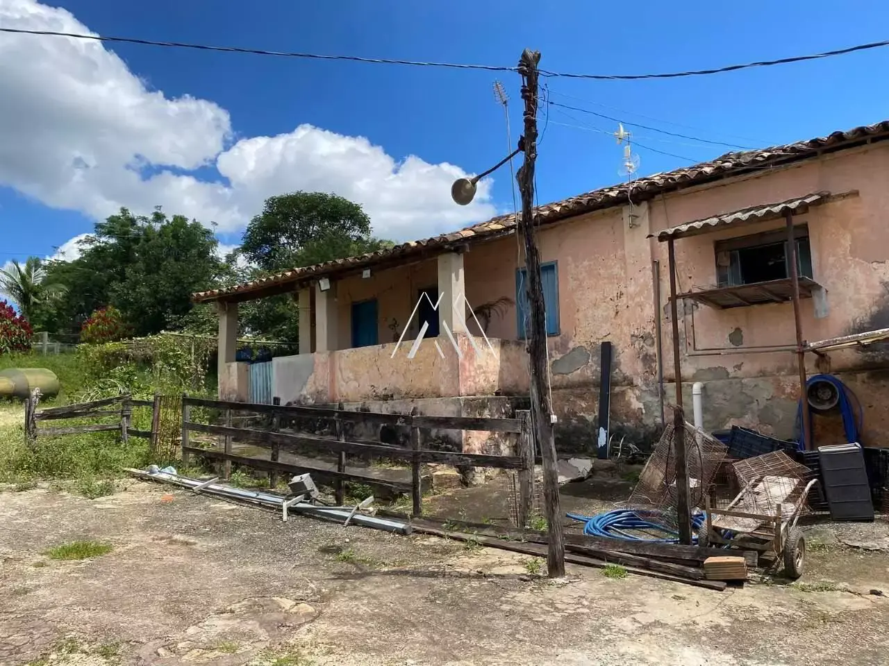 IMÓVEL PARA VENDA - ÁREA RURAL - ITAÚNA MG — Fazenda 3 quartos