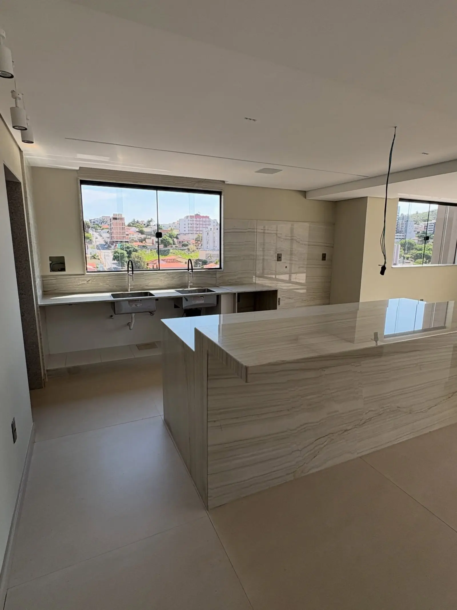 Cobertura de luxo 3 suítes à venda no Cerqueira Lima
