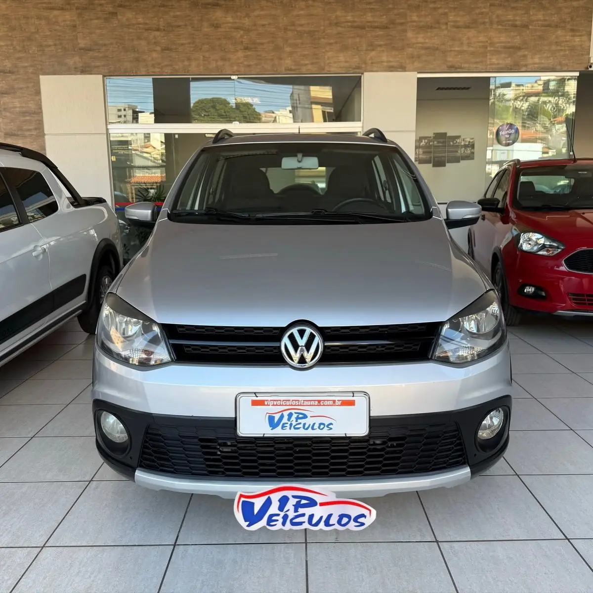 VW Crossfox 1.6 2013/2014 completo — 106 mil km