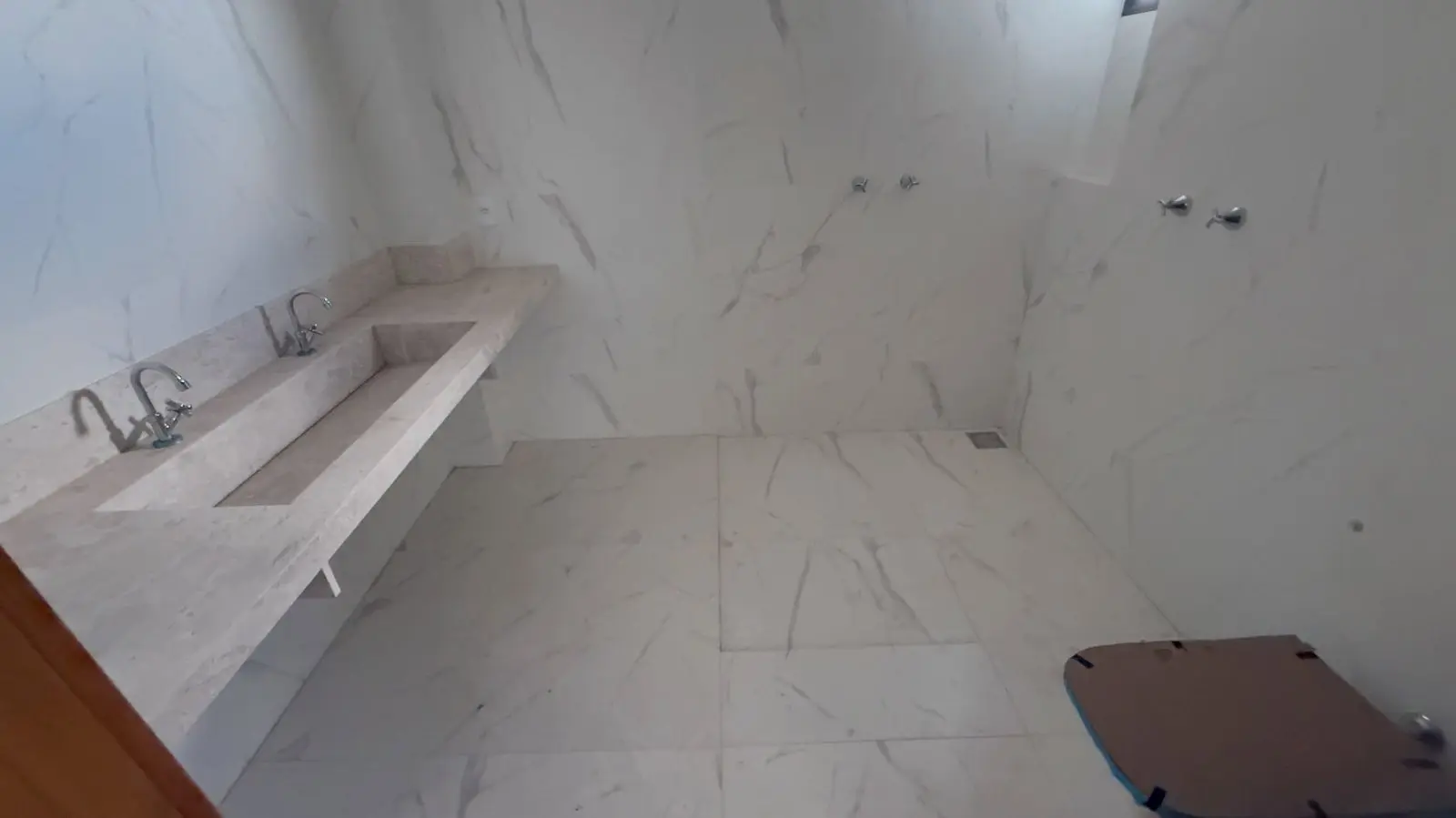 Cobertura 3 suítes com 300 m² e 4 vagas