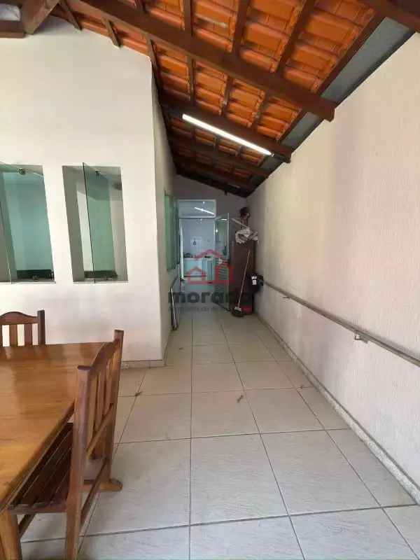 Casa à venda, 2 quartos, 2 vagas, Cerqueira Lima