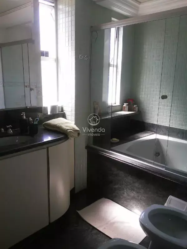 Apartamento à venda no Centro — 3 quartos, 1 suíte, 220 m²