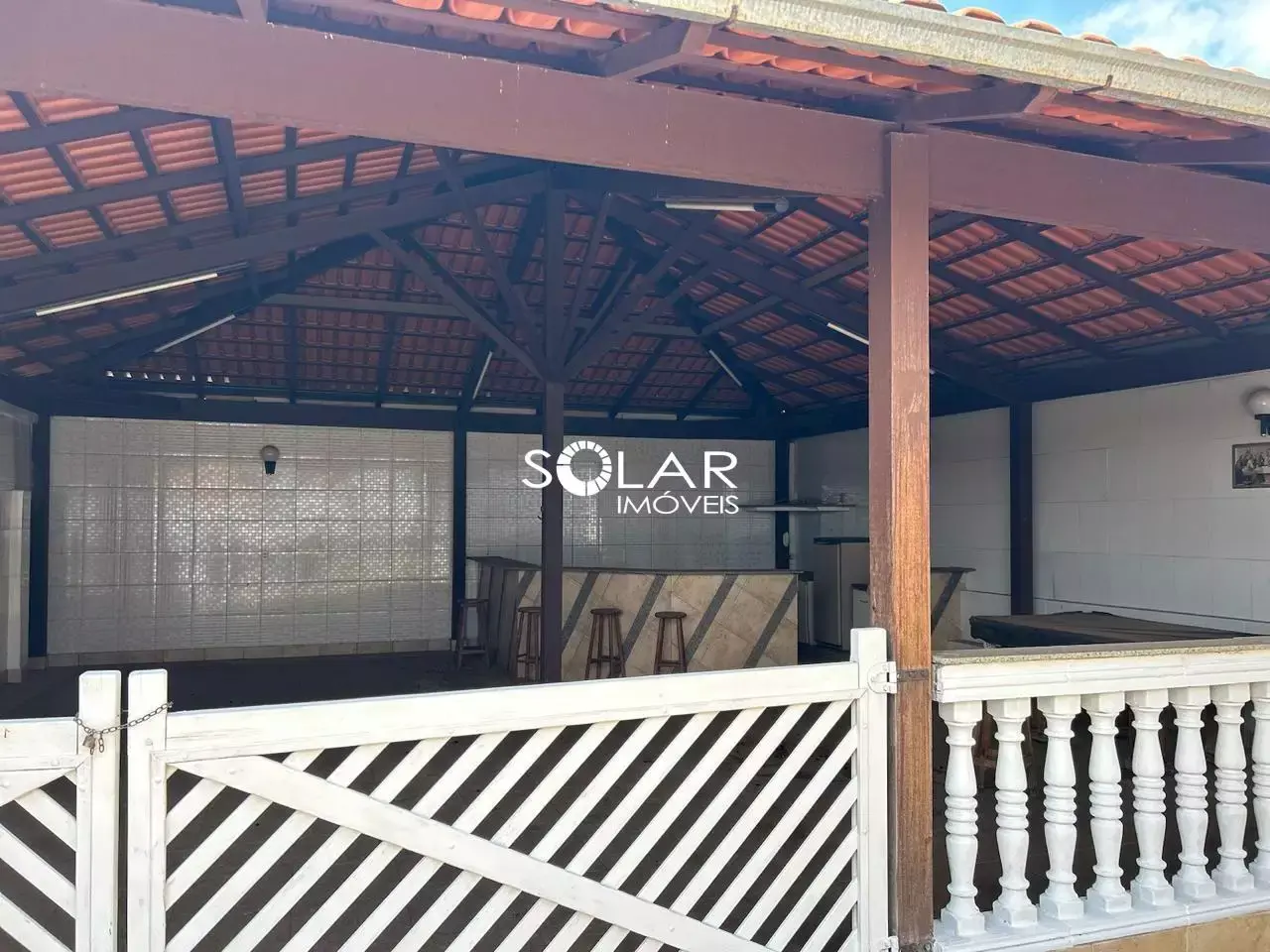 Excelente casa à venda no bairro Lourdes, em Itaúna