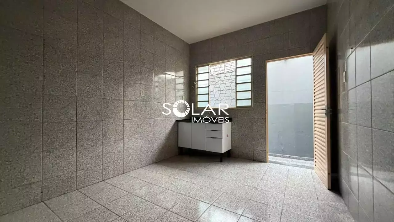 Casa 2 quartos para aluguel na Lourdes