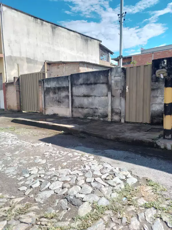 Lote à venda na Lourdes