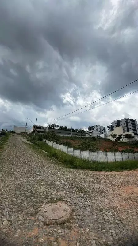 Lote à venda no Tropical