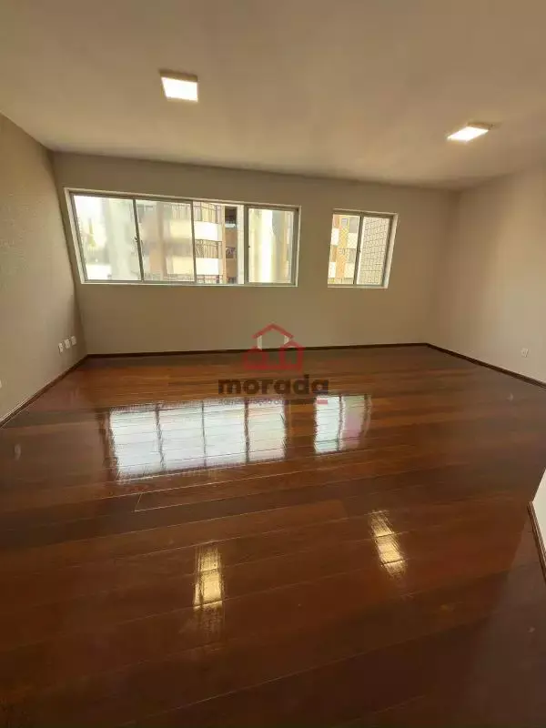 Cobertura à venda, 2 quartos, 1 suíte, 1 vaga, Centro