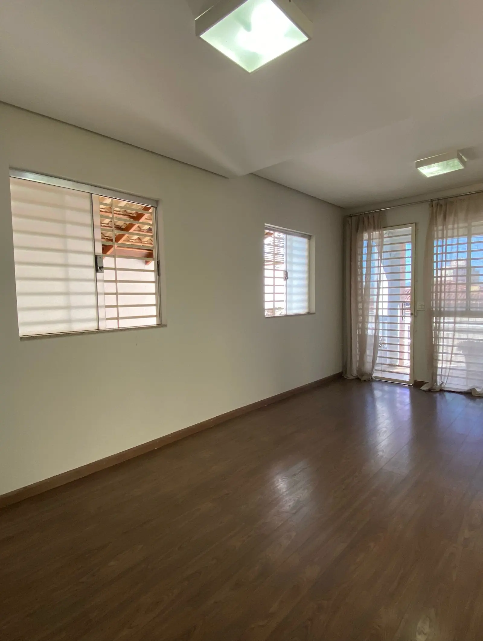 Casa à venda no Centro – 2 suítes, 156 m²