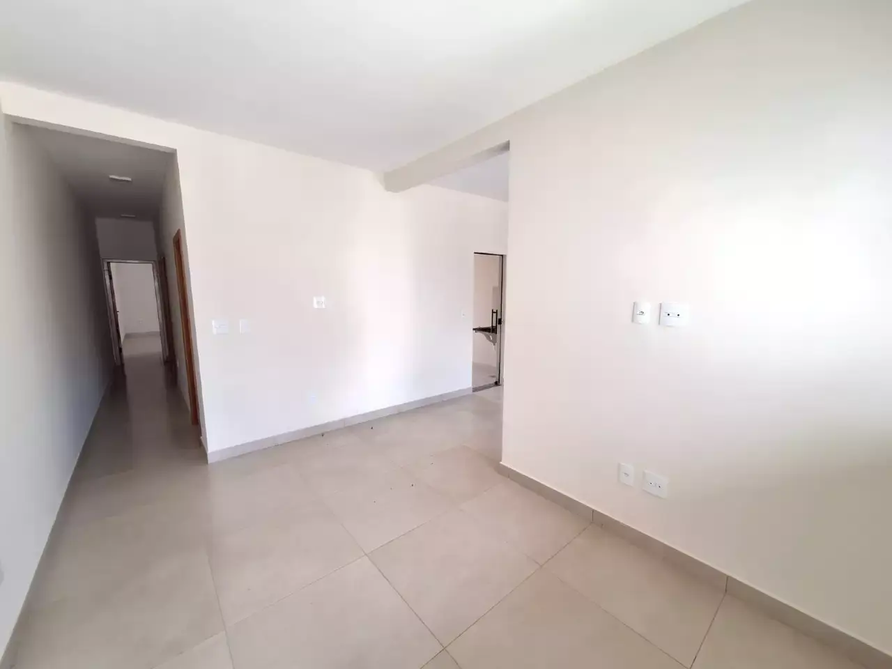 Casa Nova com Suíte — 3 quartos para alugar no Sion