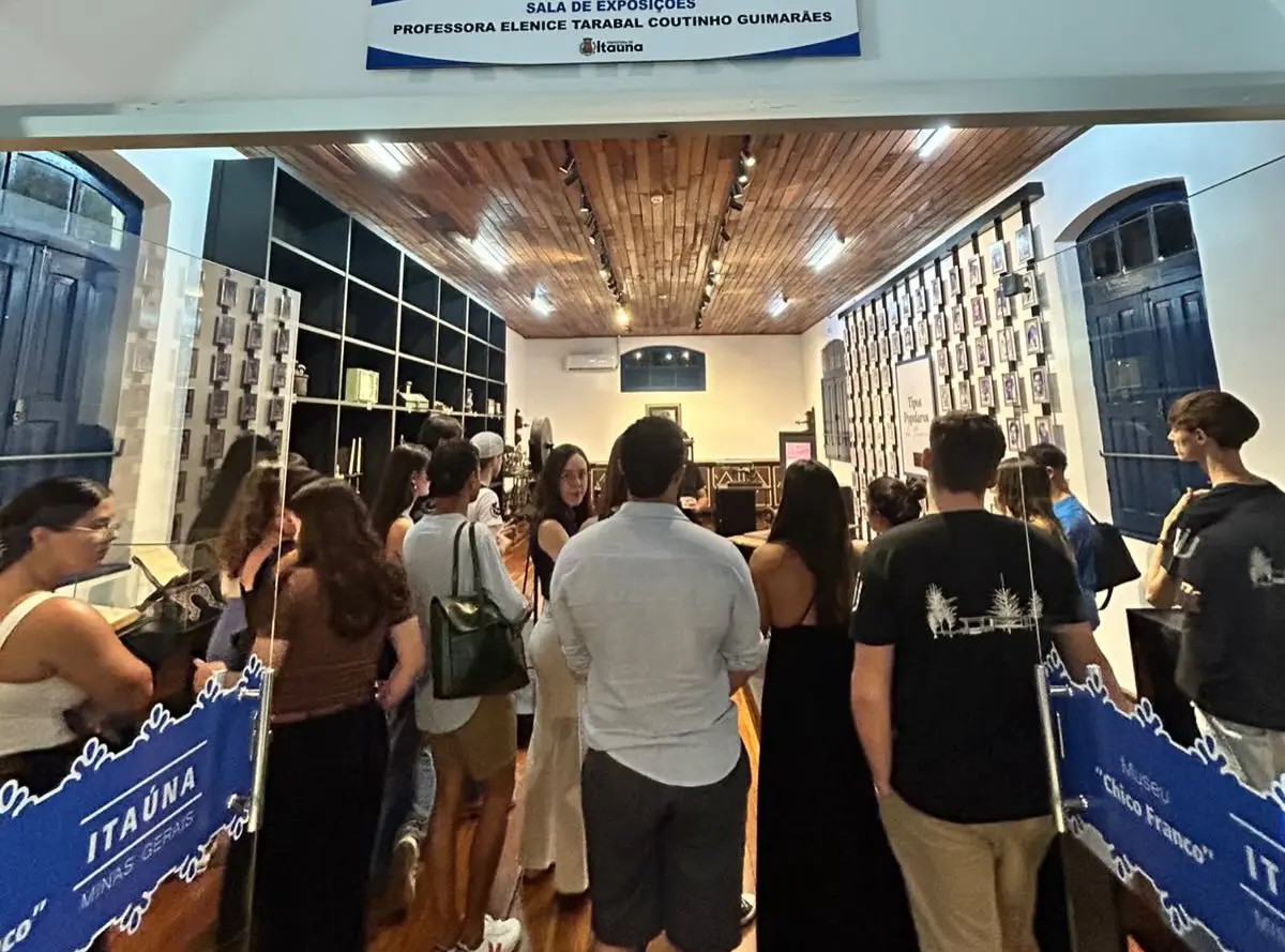 Trilhas Urbanas: visita acadêmica ao Museu Municipal