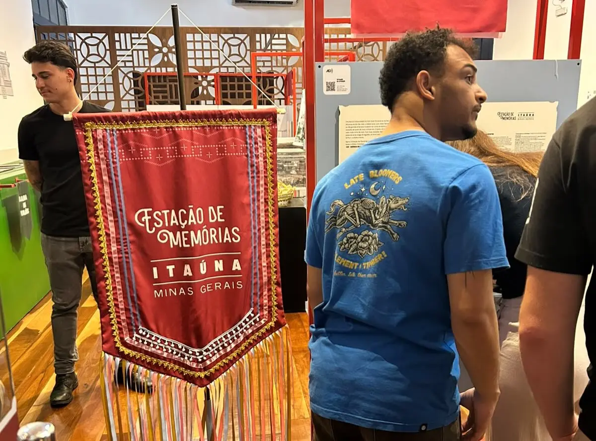 Trilhas Urbanas: visita acadêmica ao Museu Municipal