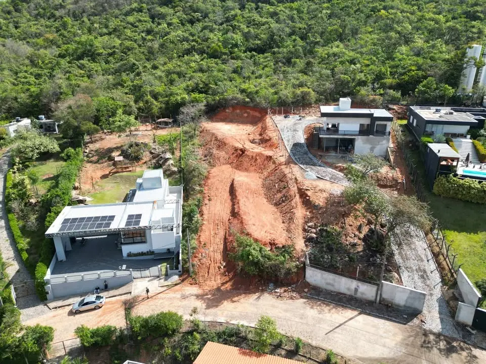 Terreno à venda no Alphaville I – 1.408 m²