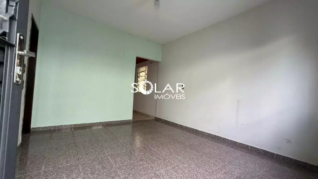 Casa para locação! 3 quartos com quintal na Cidade Nova