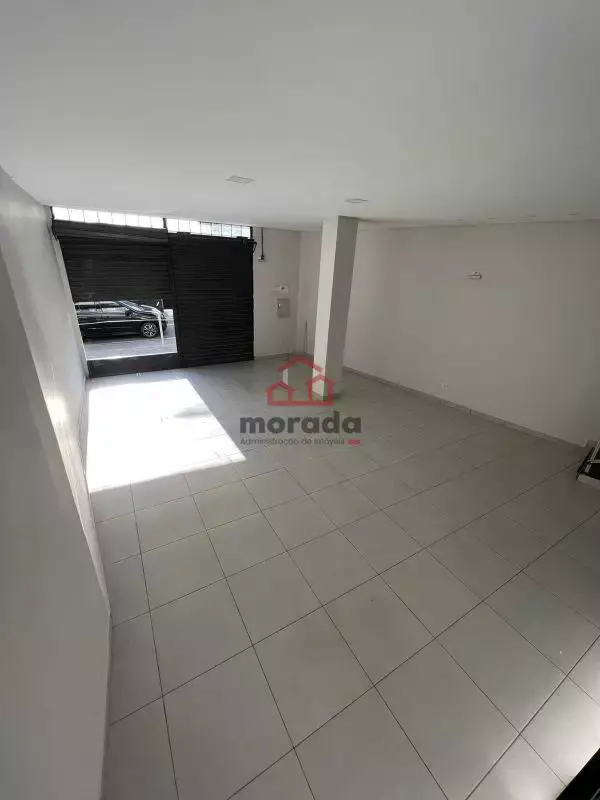 Loja para aluguel no Centro — 150 m² com mezanino