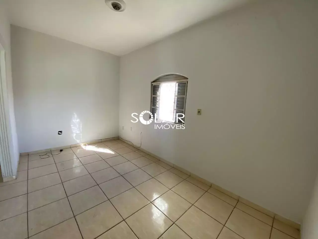 Casa para aluguel no bairro Jadir Marinho, em Itaúna