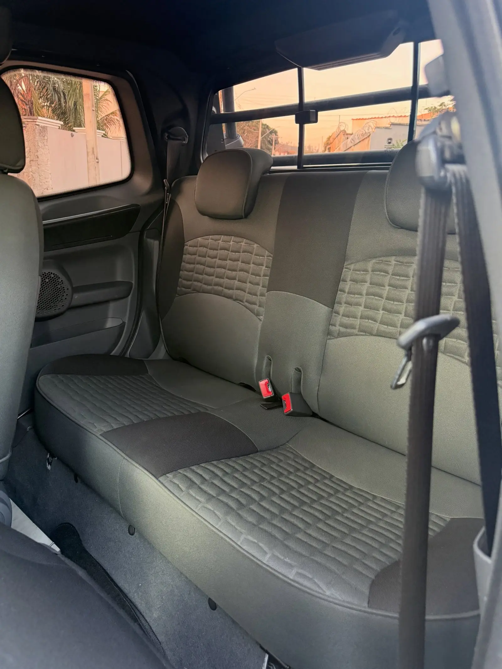 Fiat Strada 1.8 Adventure CD 2016 — 79 mil km