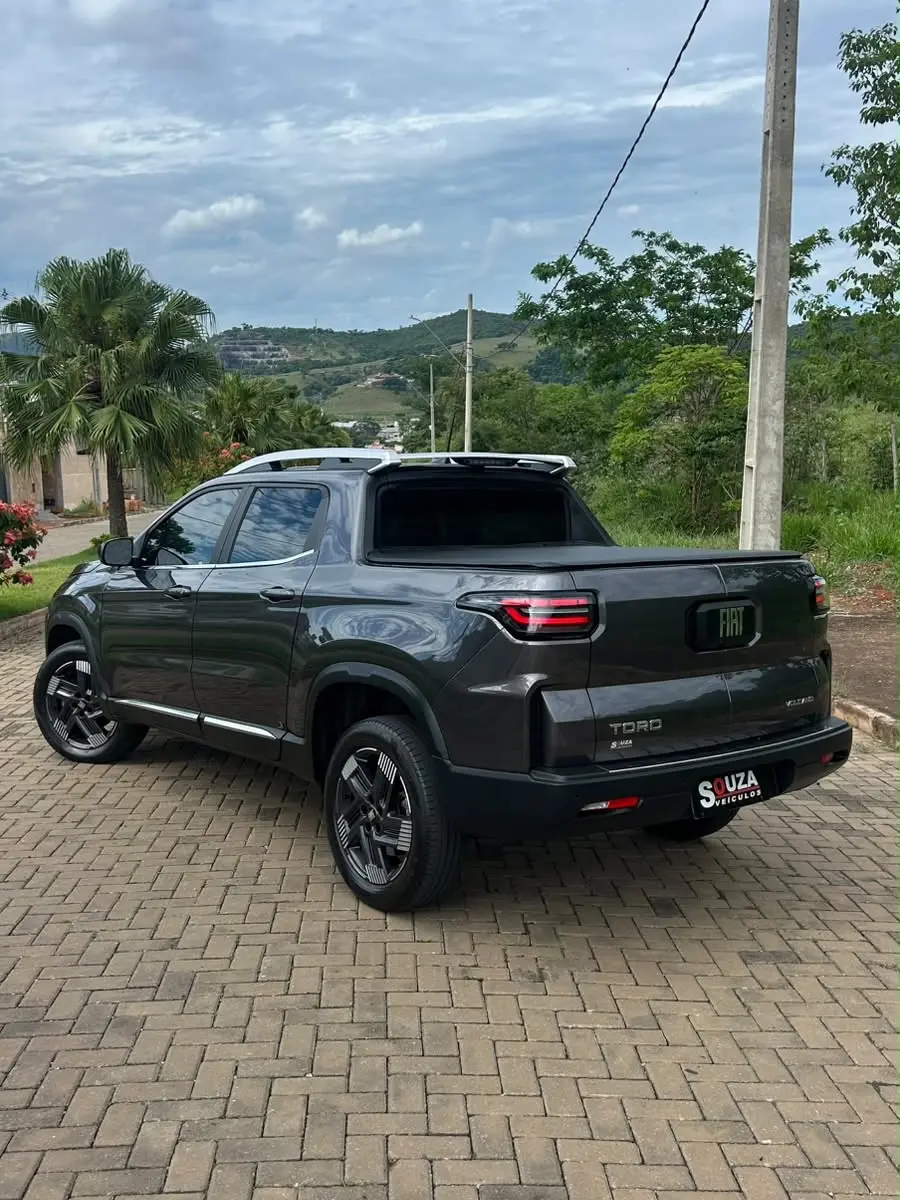 Fiat Toro 1.3 Volcano T270 2025/2026 — 17.000 km — Vila Nazaré