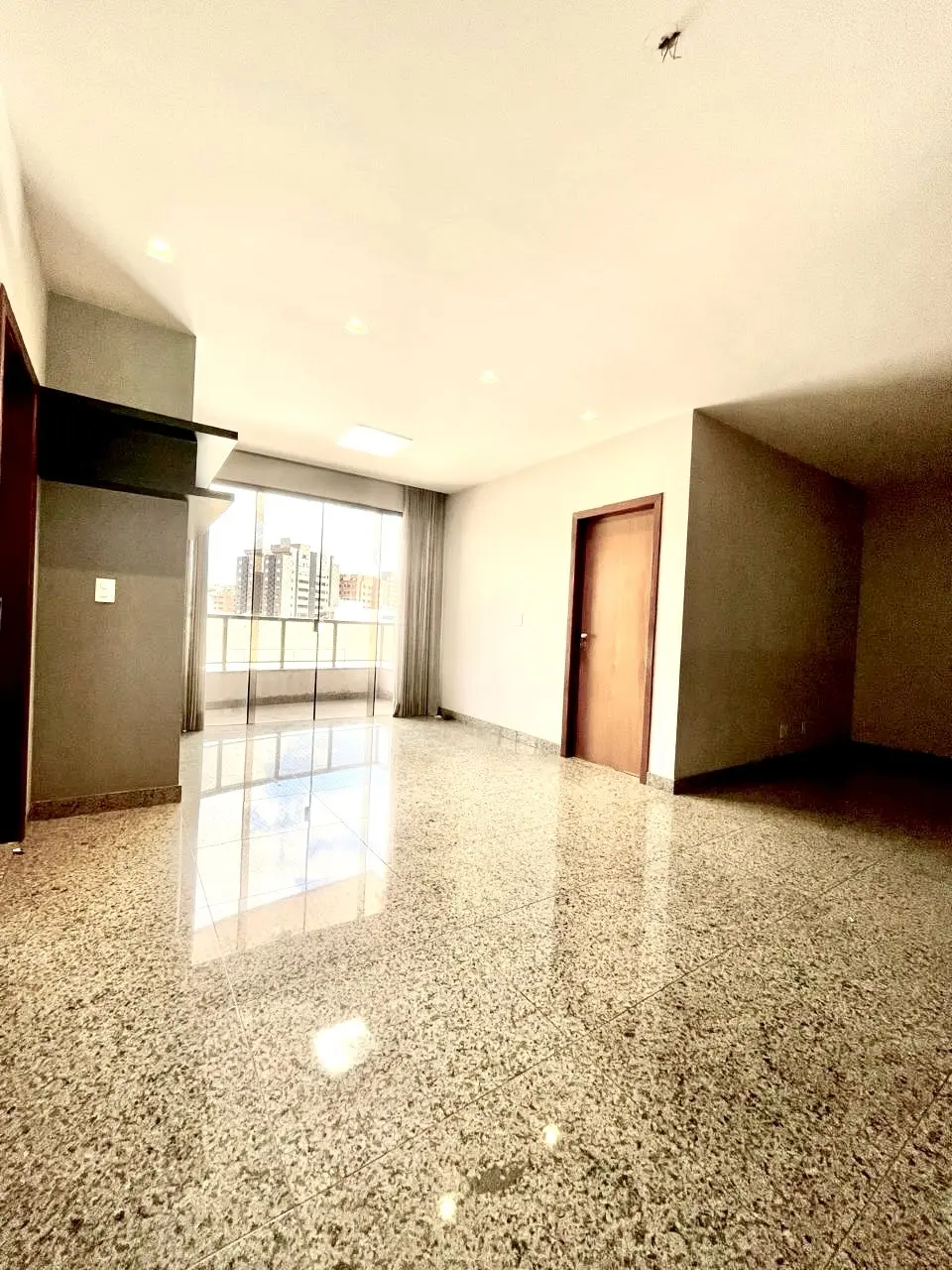 Apartamento 3 quartos com suíte no Centro