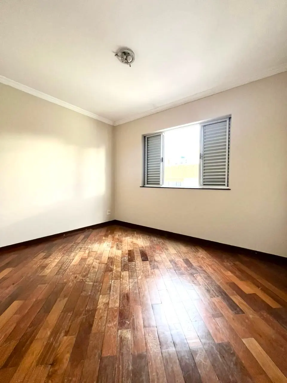 Apartamento 3 quartos com suíte no Centro