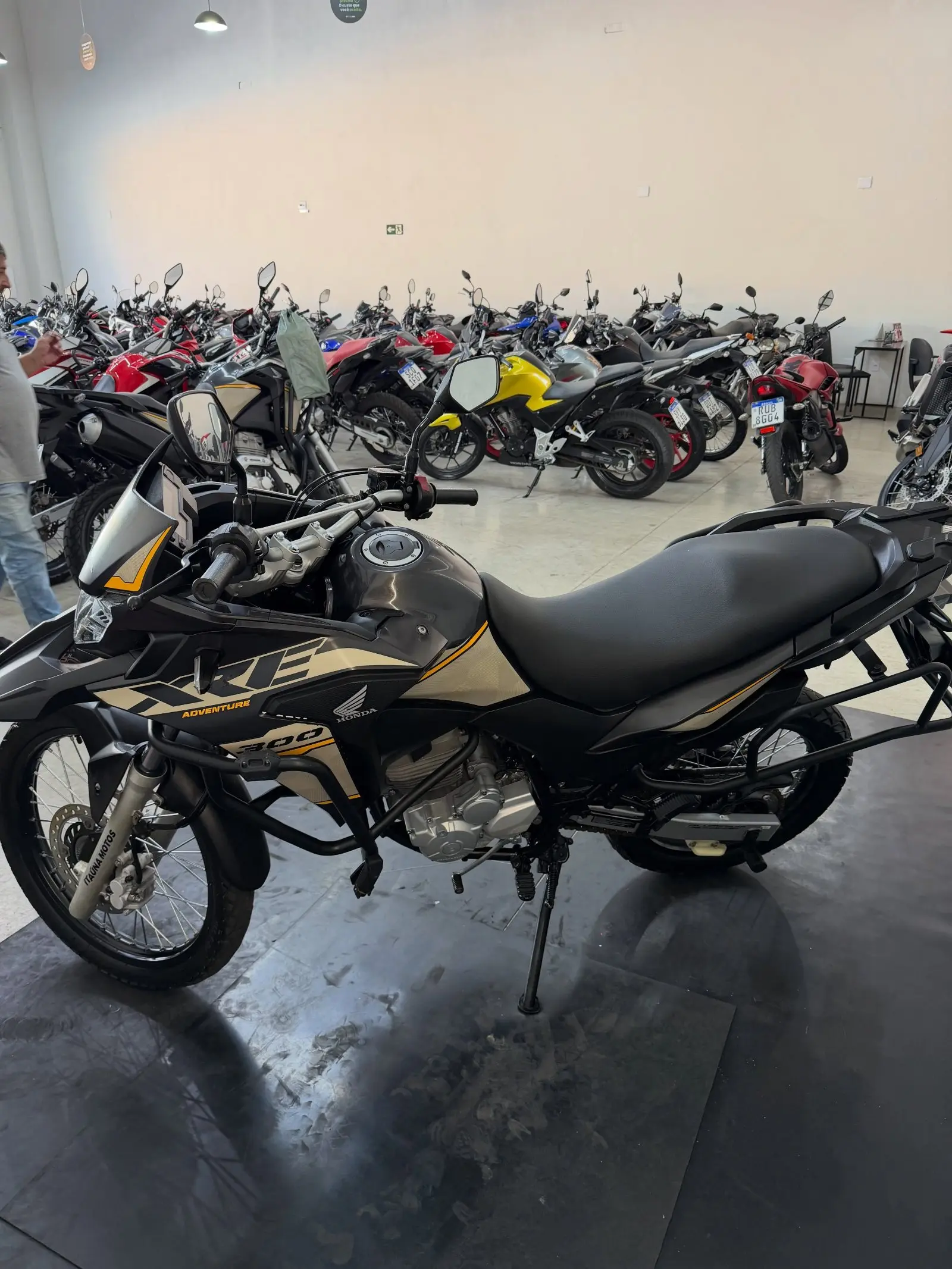 Honda XRE 300 Adventure 2022 — 33 mil km
