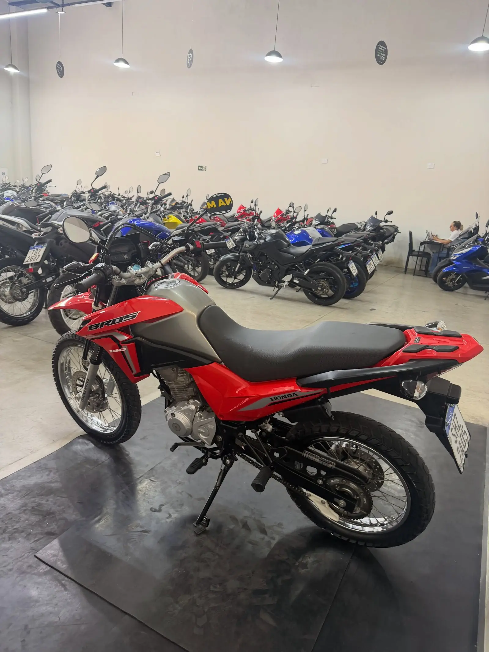 Honda Bros 160 2023 — 12.700 km, estado de 0 km