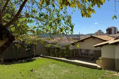 Casa Residencial/Comercial à Venda no Bairro Graças, em Itaúna