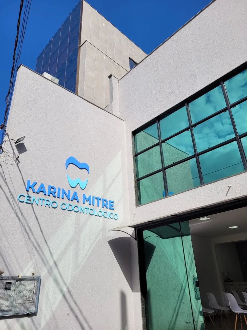 Karina Mitre Centro Odontológico