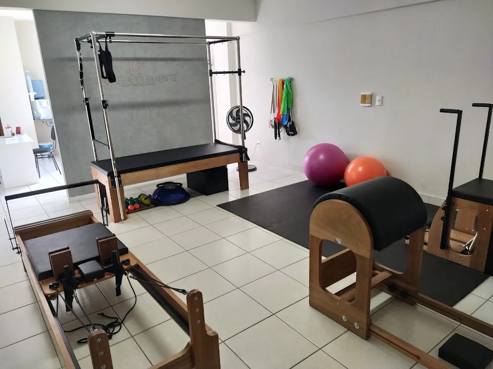 Rafaela Clemente - Studio de Pilates e Fisioterapia