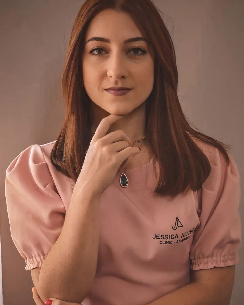 Dra. Jéssica Alves | Estética Avançada em Itaúna