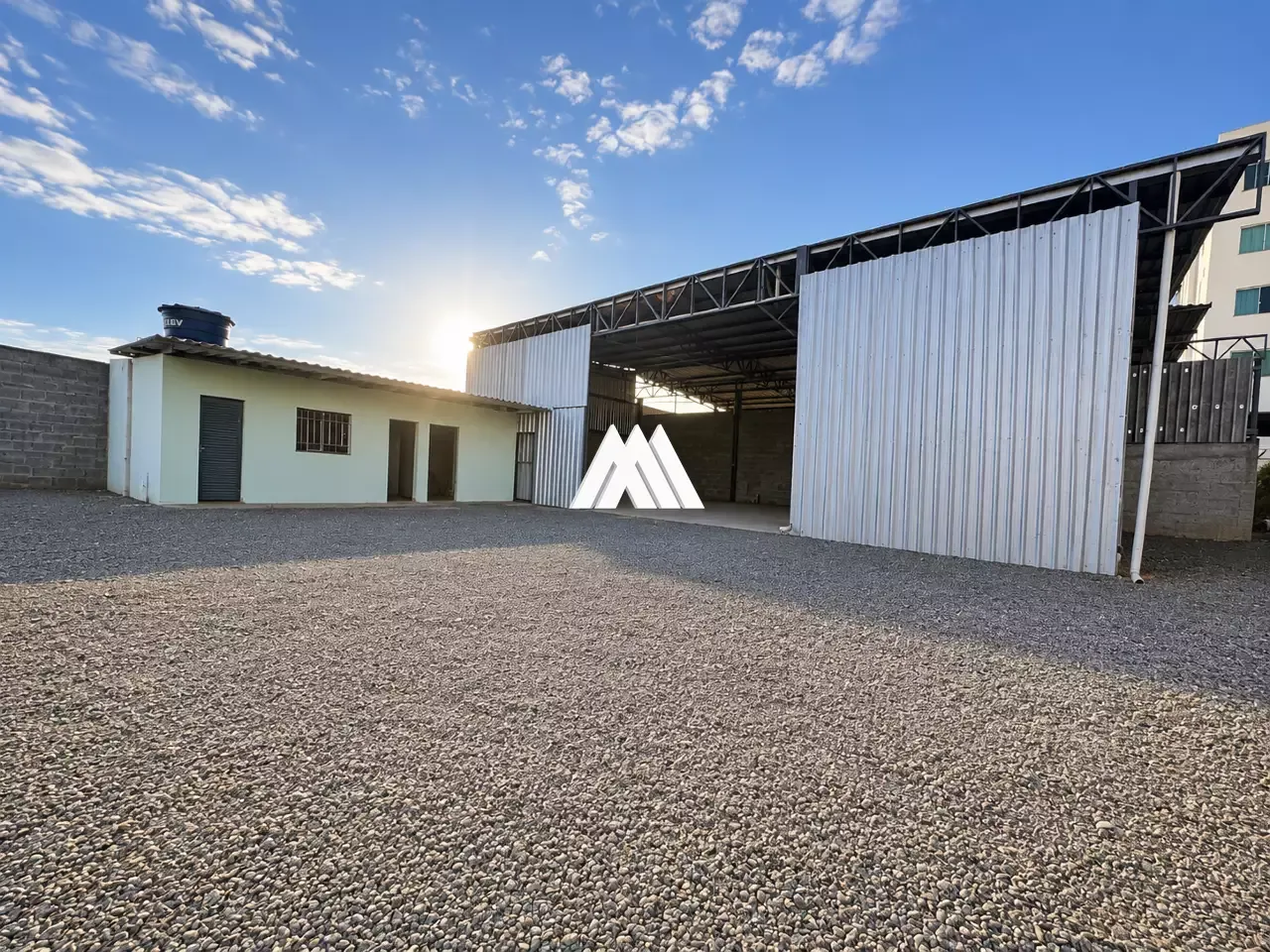 Galpão comercial 250 m² para alugar em Olímpio Moreira