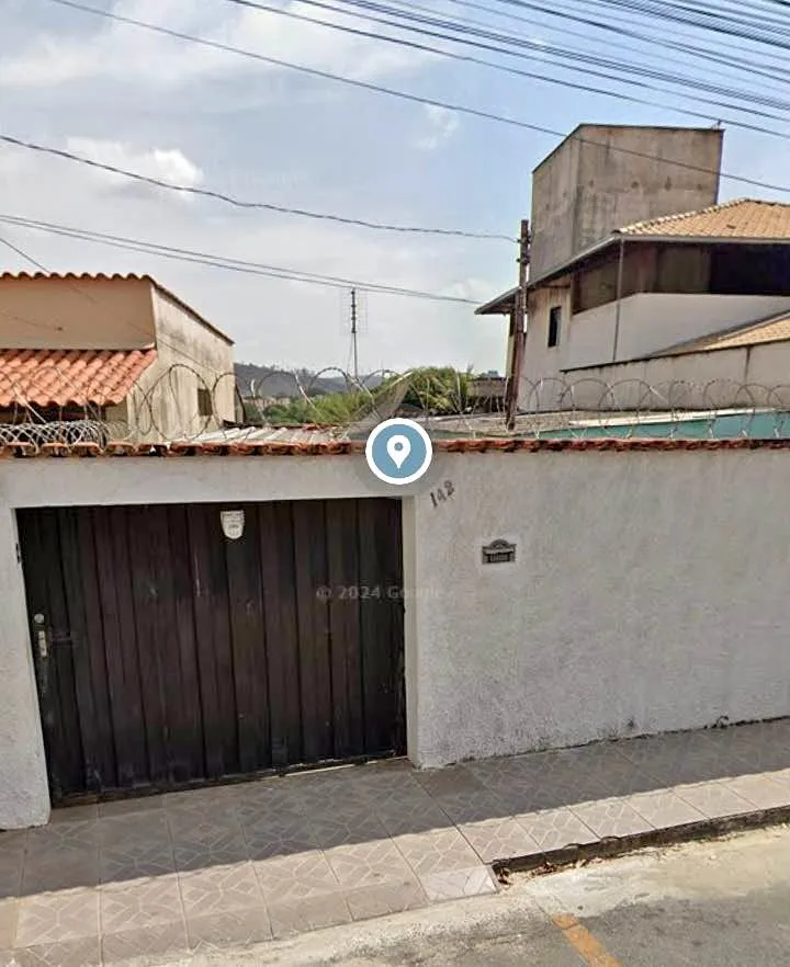 Vendo casa bairro Garcias ,localização excelente
