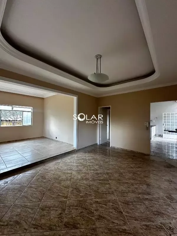 Casa a venda no bairro Lourdes Itaúna MG