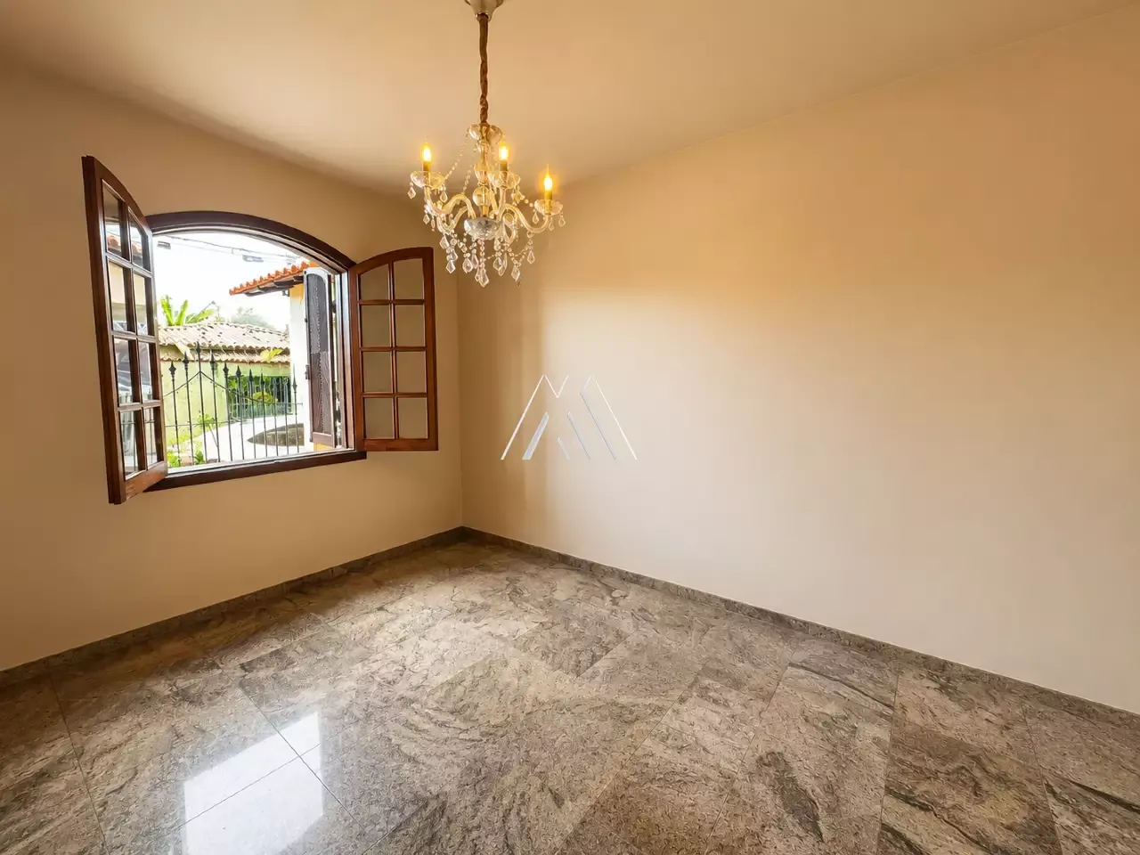 Casa 3 quartos para alugar no Centro