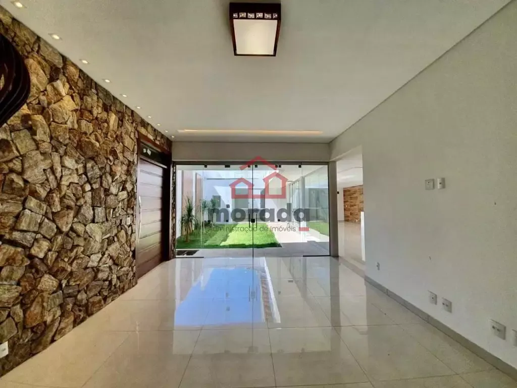 Casa 4 quartos com 2 suítes para alugar no Morro do Sol