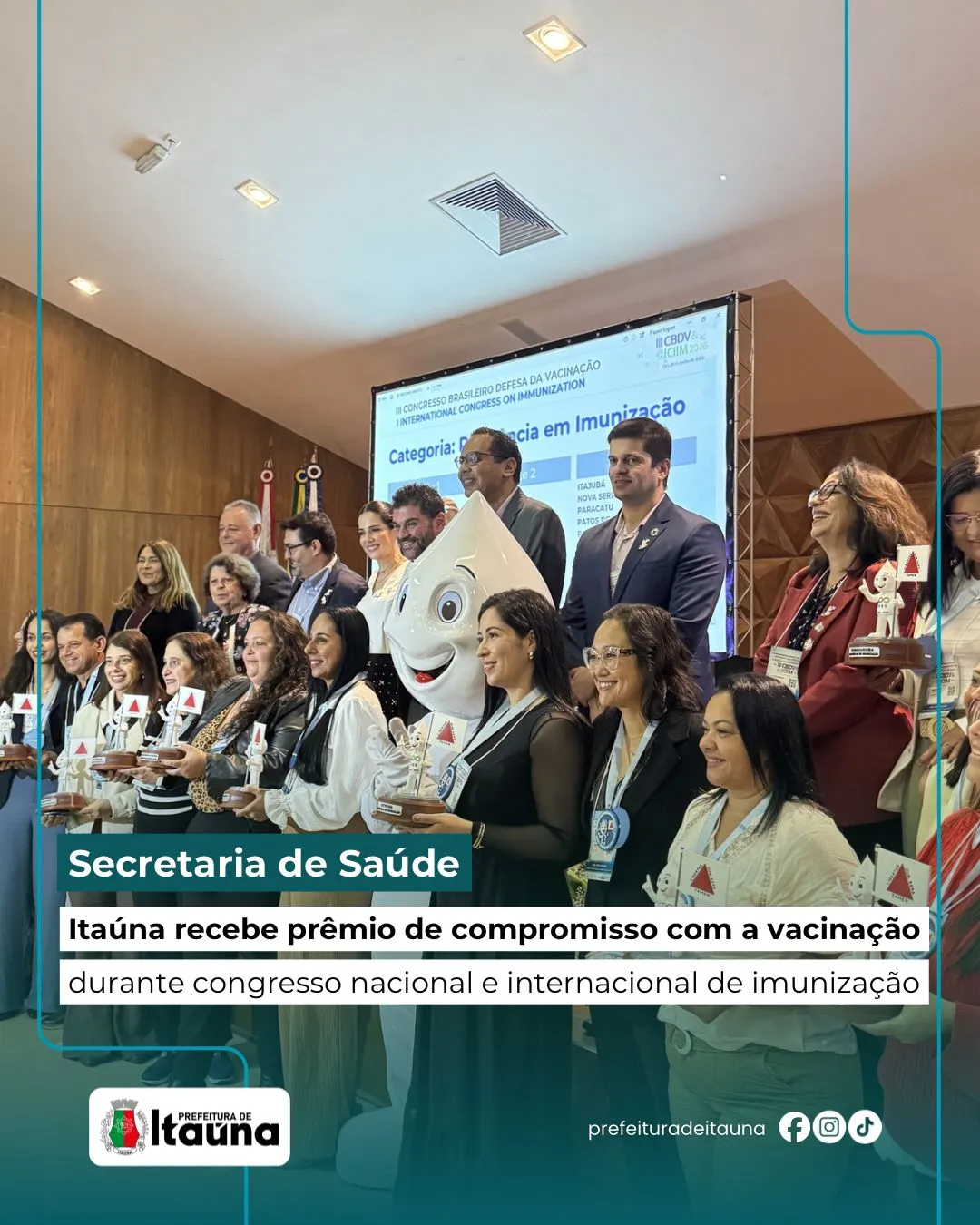 Prefeitura de Itaúna recebe reconhecimento em congresso de imunização