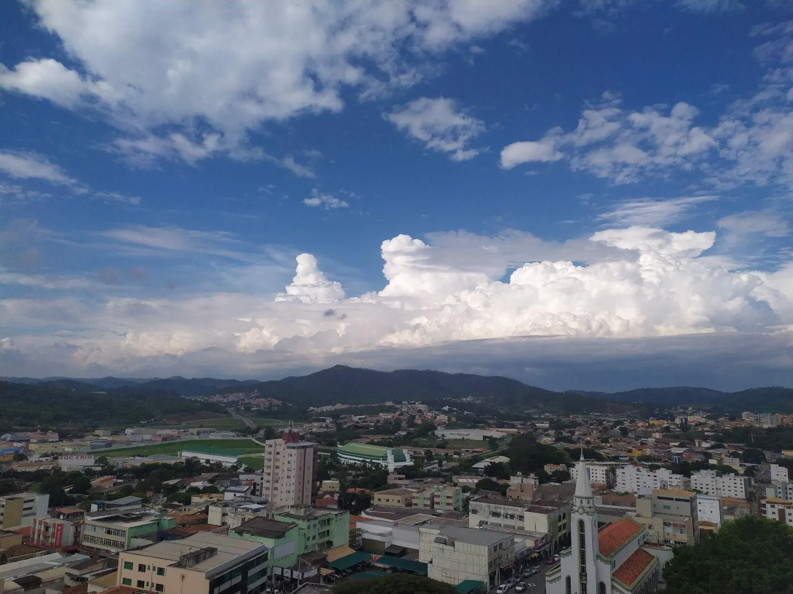 Julho começa com nova frente fria e queda nas temperaturas