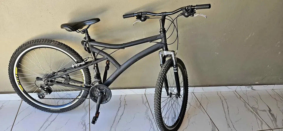 Vendo bicicleta caloi aro 26 Em Itauna