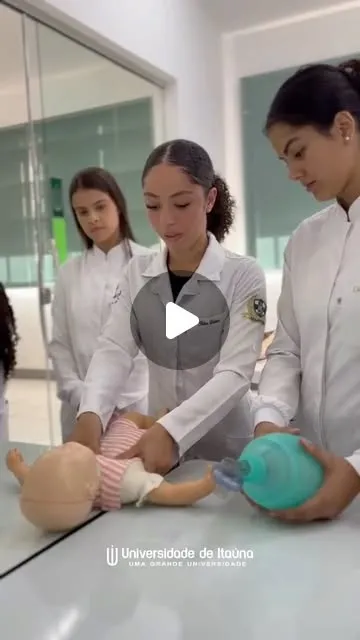Minicurso de Primeiros Socorros na Universidade de Itaúna