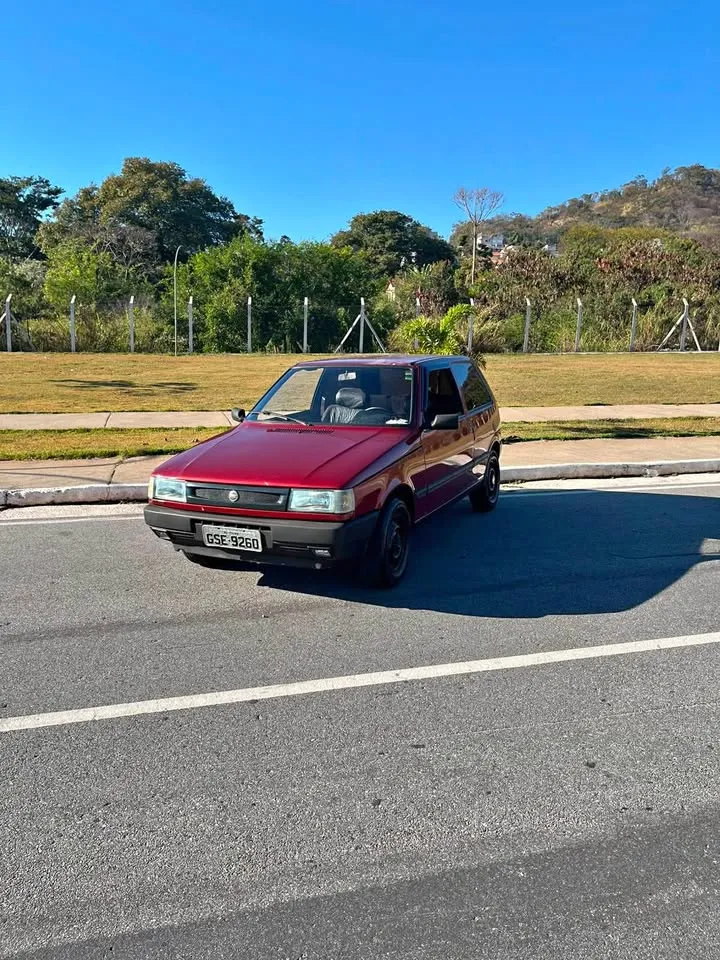 Fiat Uno EX 1991 1.0 8V, pneus novos