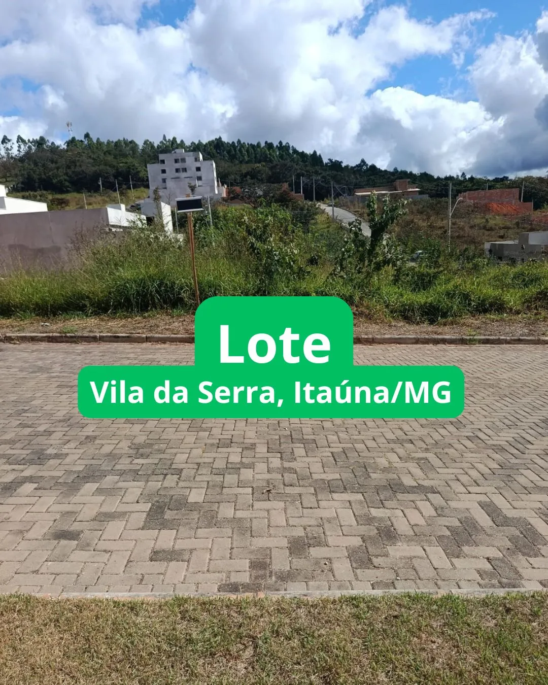 Lote 311 m² à venda no Vila da Serra
