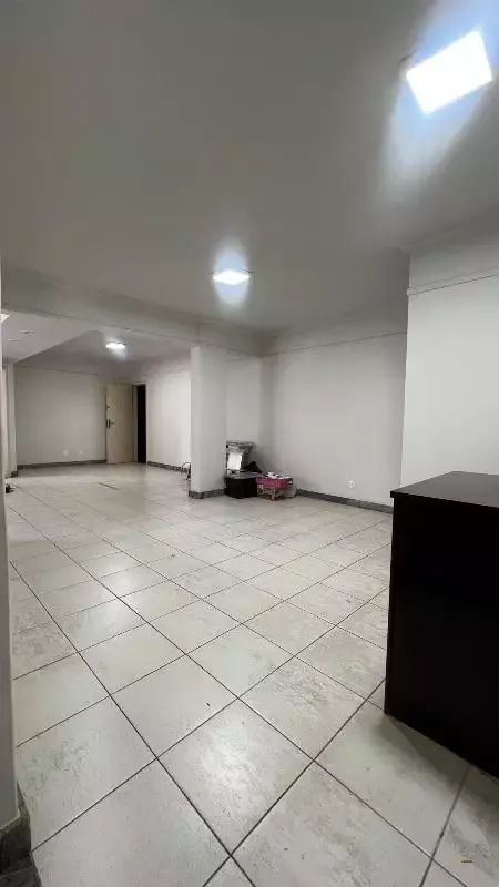 Apartamento à venda, 3 quartos, 1 suíte, 1 vaga, Centro