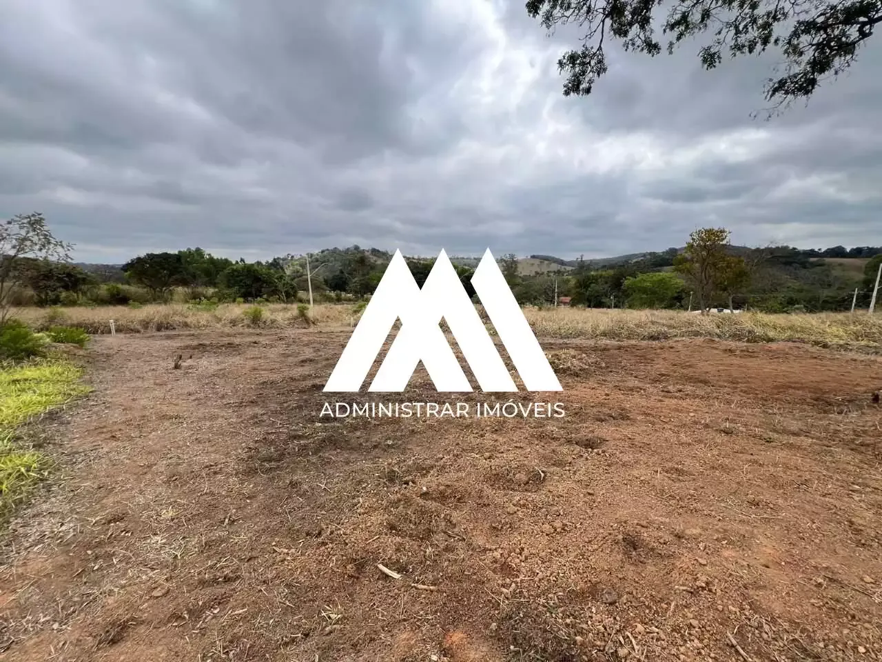 Lote de 300 m² à venda no Campos