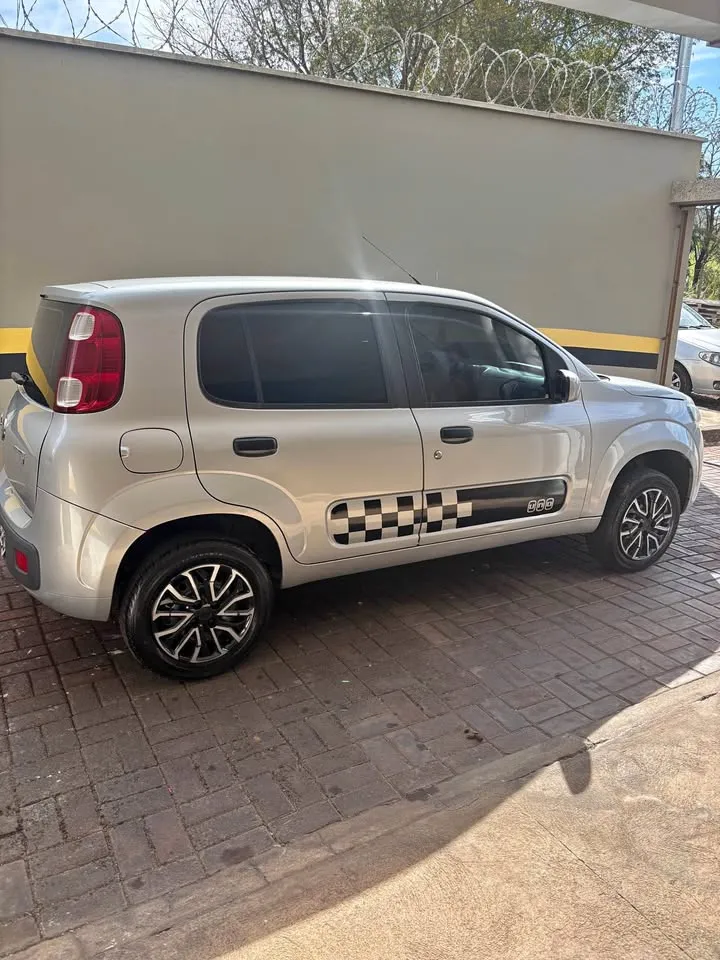 Fiat Uno Attractive 1.4 2011