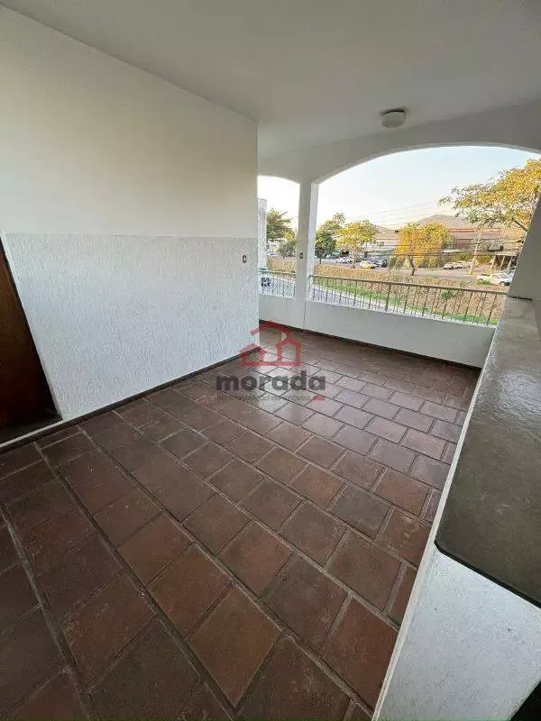Casa à venda no Lourdes – 4 quartos, 1 suíte