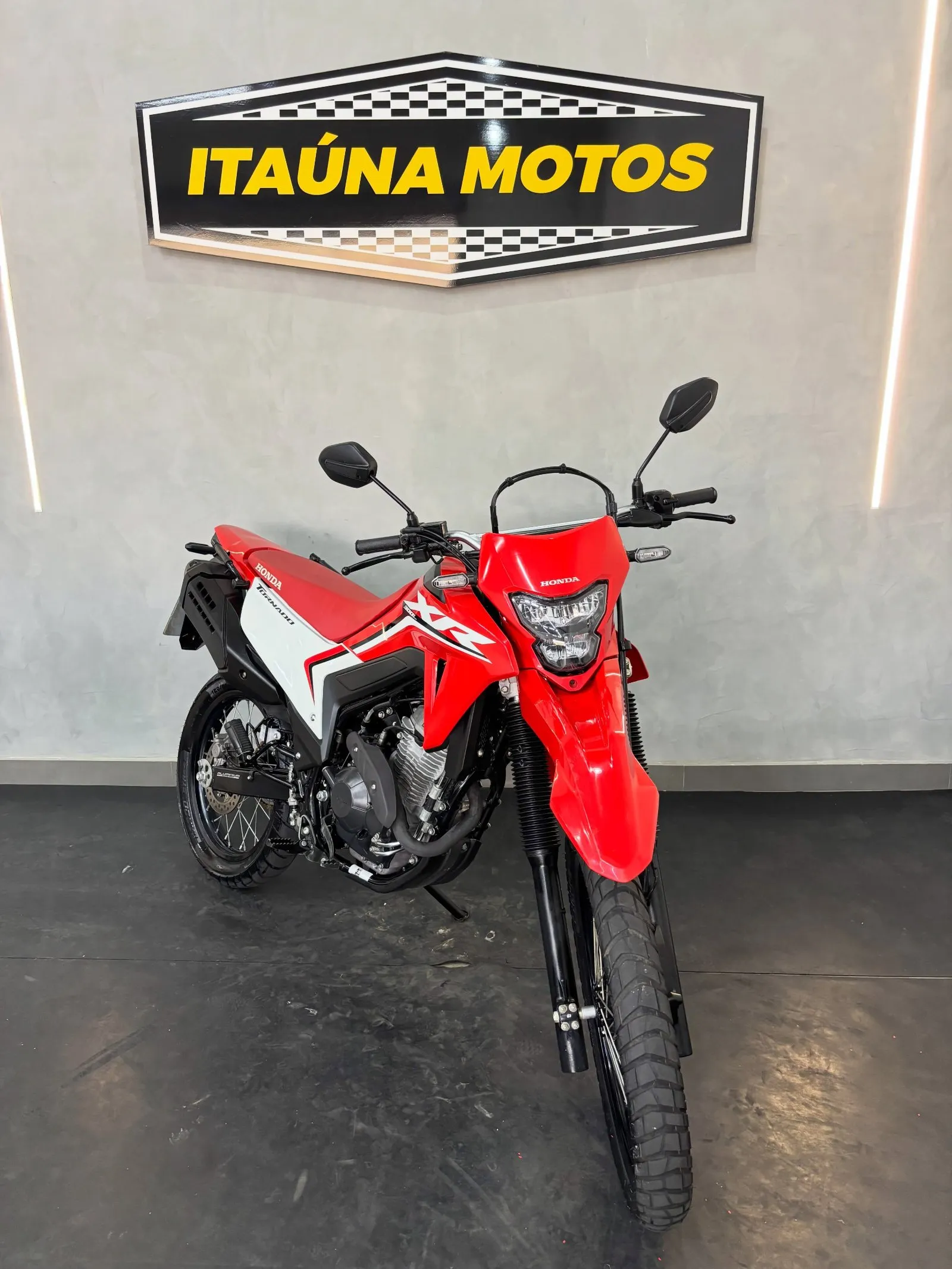 Honda XR Tornado 300 2025 – 7.000 km