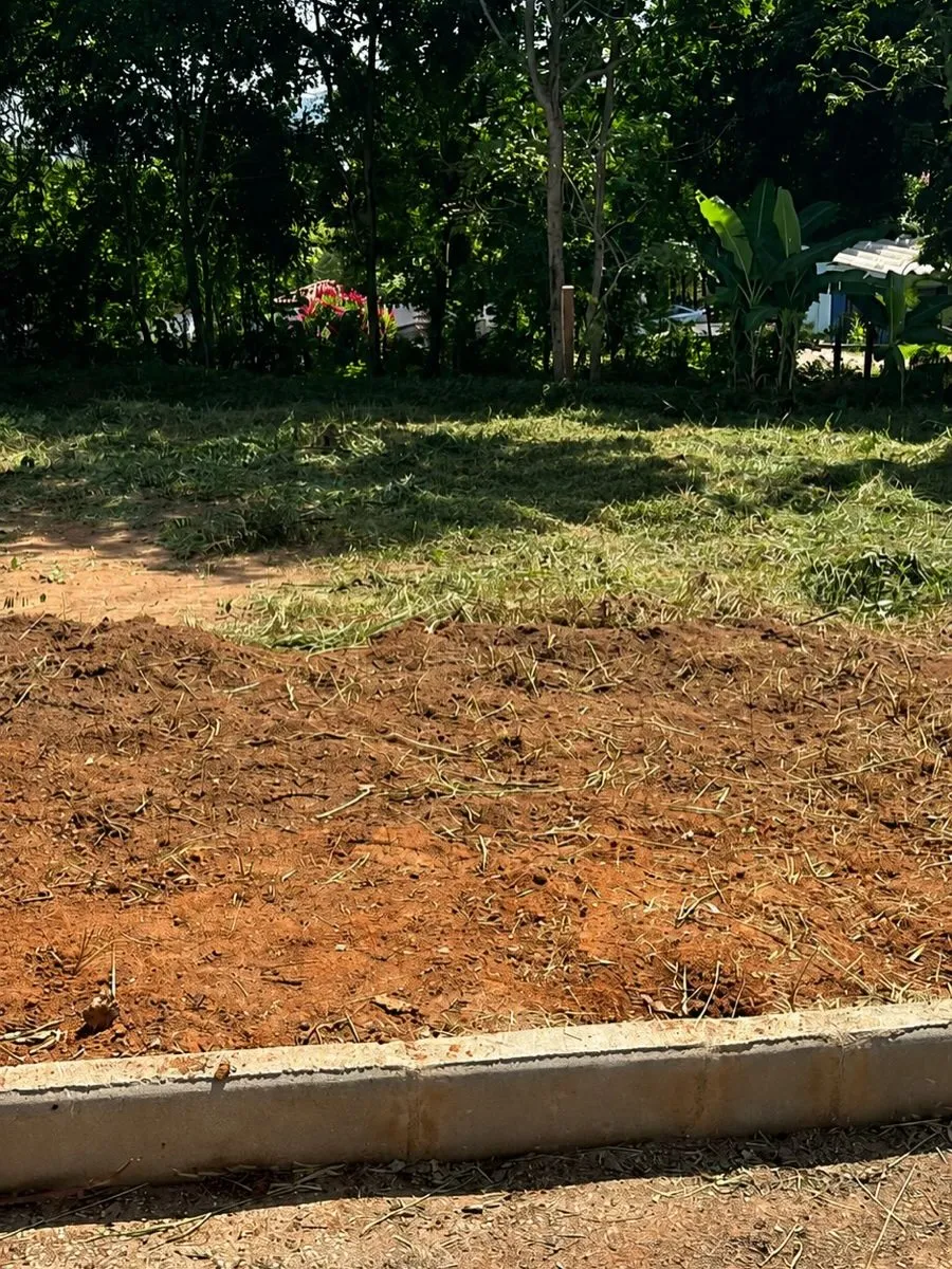Lote 300 m² – Vila da Serra
