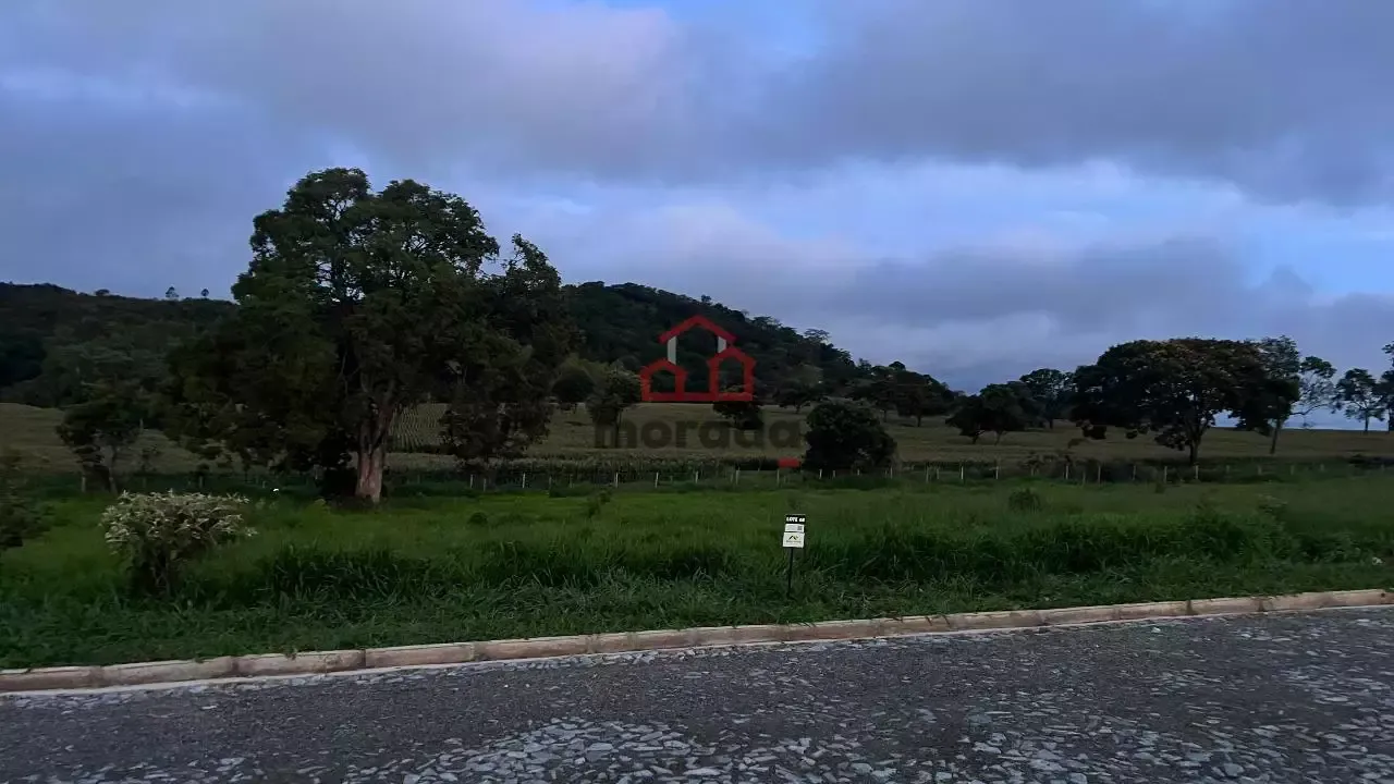 Chácara 1.102 m² à venda em Paulas