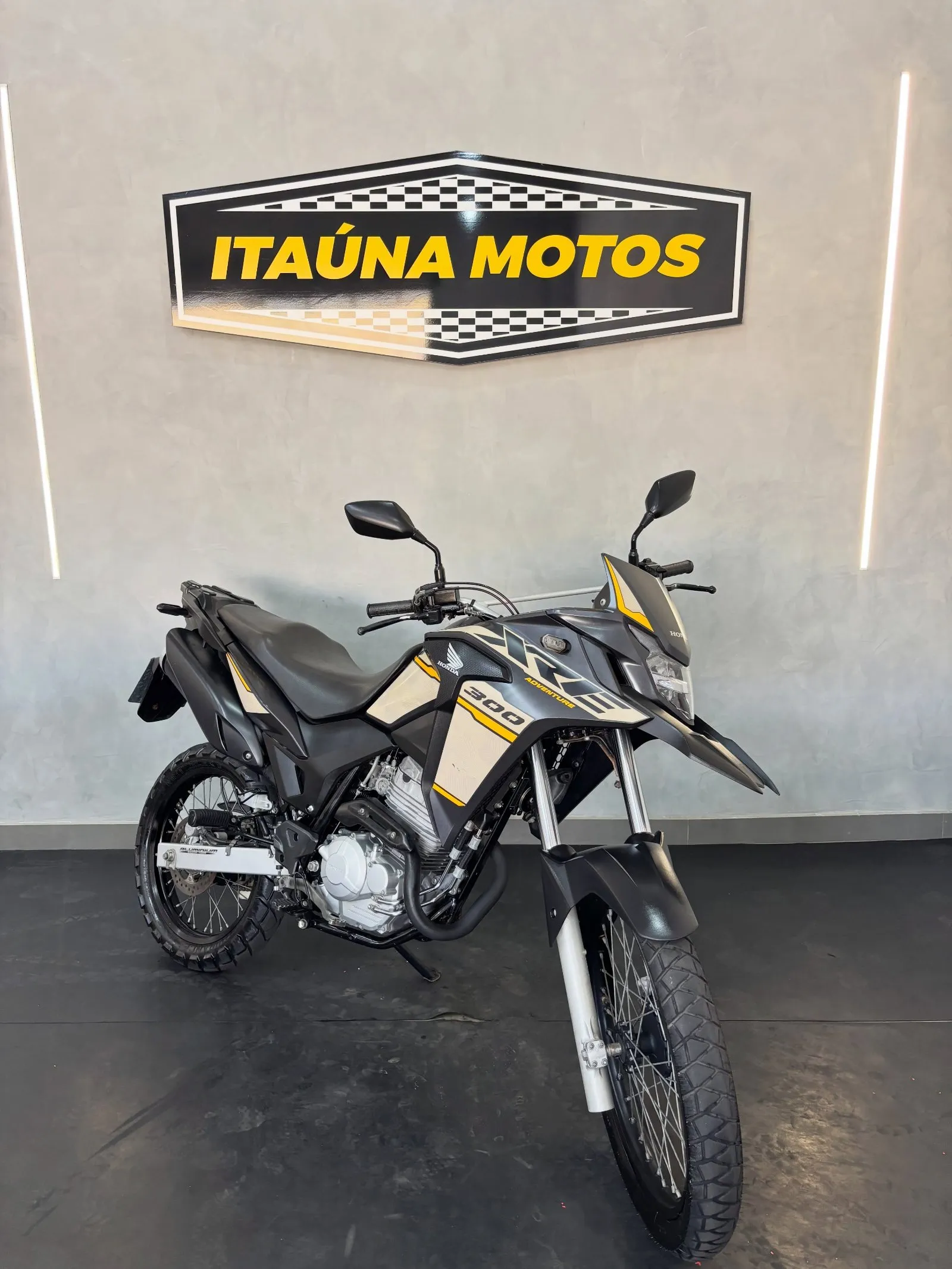 Honda XRE 300 Adventure 2021/2022 — 36 mil km