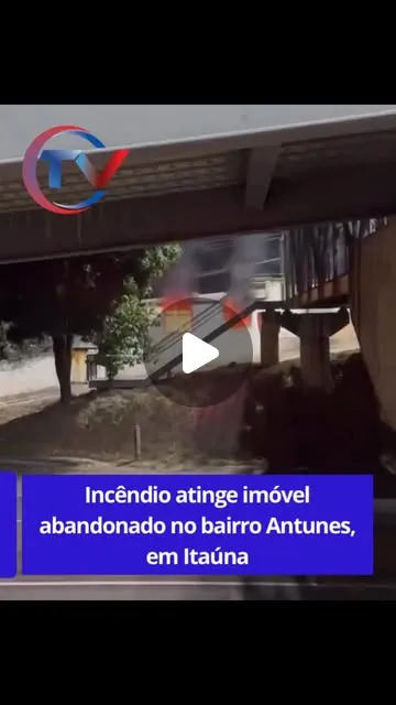 Incêndio em residência abandonada no bairro Antunes