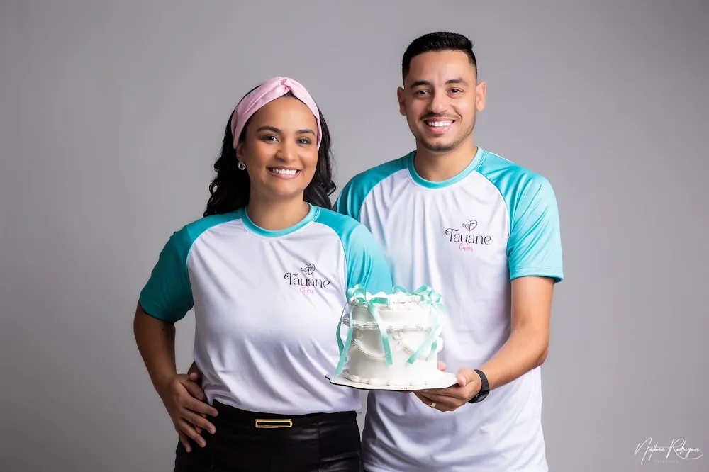Tauane Cakes®️ Ateliê de Bolos e Doces ITAÚNA